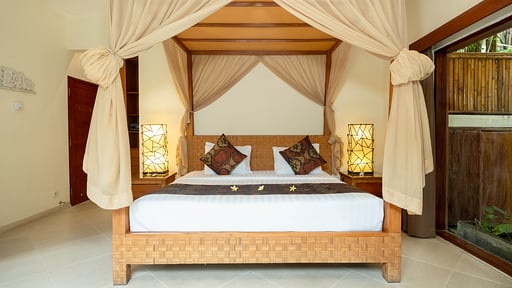 Villa Seriska Tiga Seminyak Bedroom 1