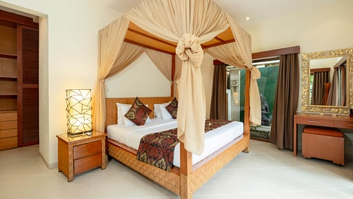 Villa Seriska Tiga Seminyak Bedroom 1