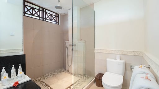 Villa Seriska Tiga Seminyak Bedroom 2