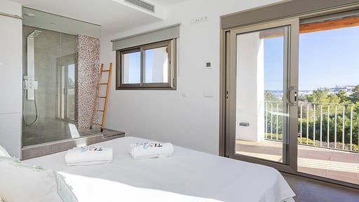 Villa Ses Llaneres Bedroom 2