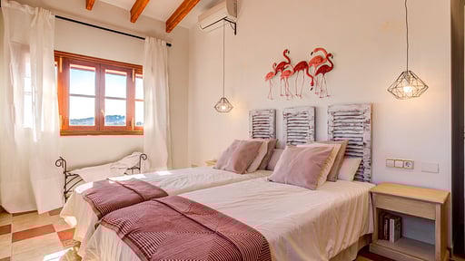 Villa Ses Porrasses Спальня 6