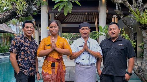 Villa Sesari Villa staff