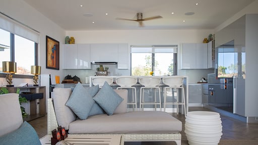 Villa Seventh Heaven Sunset Estates Salon