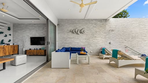 Villa Shades of Blue Terrace/Veranda