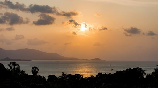 Villa Shades of Blue Surroundings