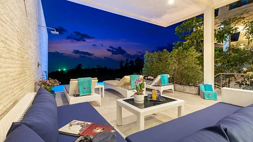 Villa Shades of Blue Terrace/Veranda