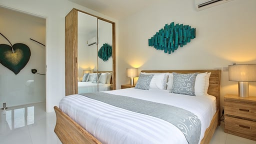 Villa Shades of Blue Bedroom 2