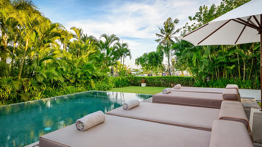 Villa Shalimar Swimming pool 1