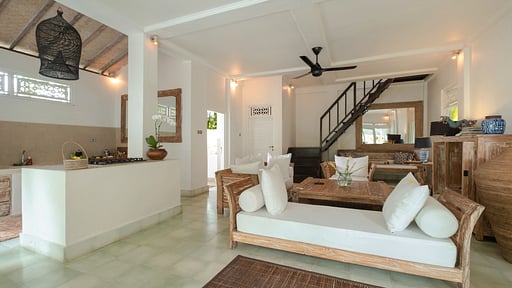 Shamballa Moon Living room
