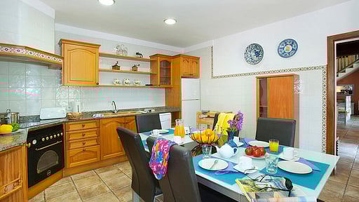 Villa Shamrock Kitchen