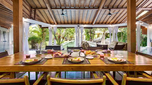 Villa Shantika Salle à manger