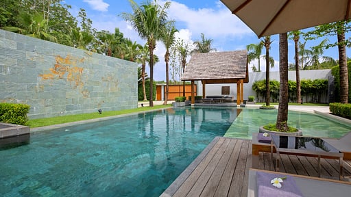 Villa Shyine Swimming pool