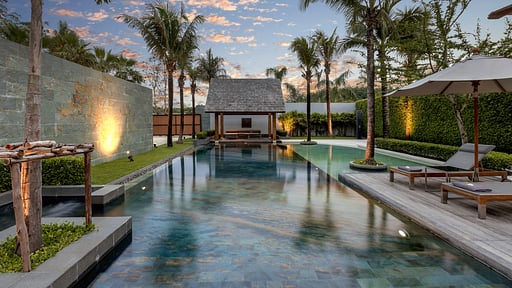 Villa Shyine Swimming pool