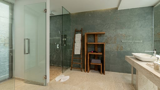 Villa Shyine Bedroom 1