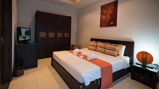 Villa Siam Noi Bedroom 1