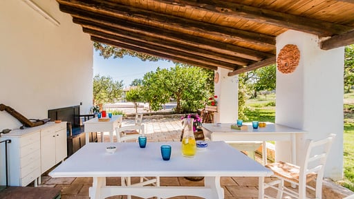 Villa Sicilian BBQ equipment