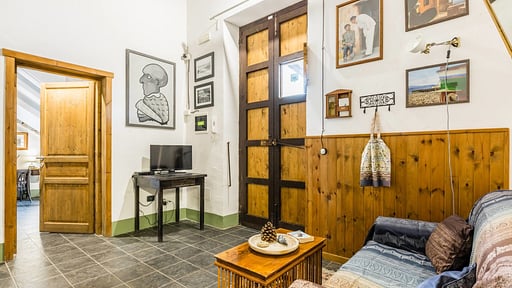 Villa Sicilian Media room