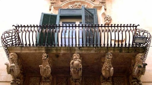 Villa Sicilian Surroundings