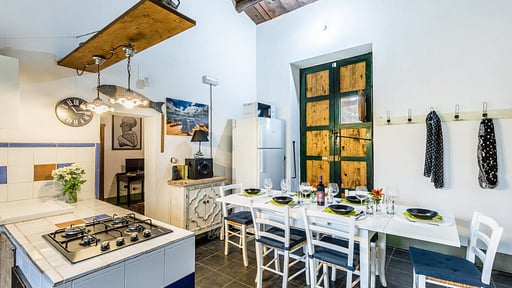 Villa Sicilian Dining area