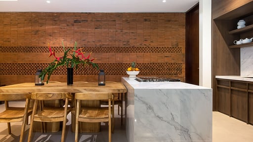 Villa Sienna Haven Dining area