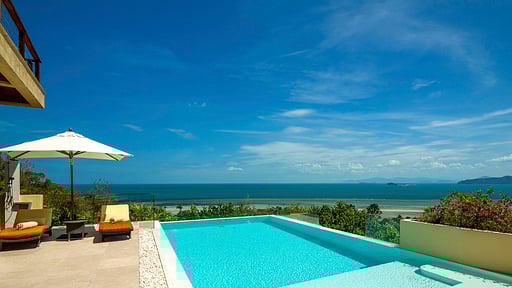 Villa Sila Varee Swimming pool