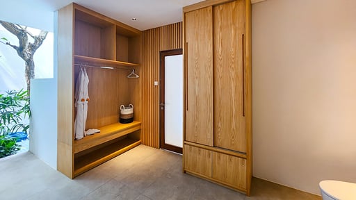 Villa Silk Bedroom 2