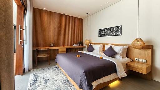 Villa Silk Bedroom 2