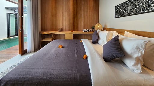Villa Silk Bedroom 2