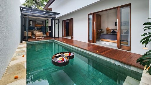 Villa Silk