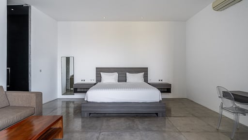 Villa Simpatico Bedroom 1