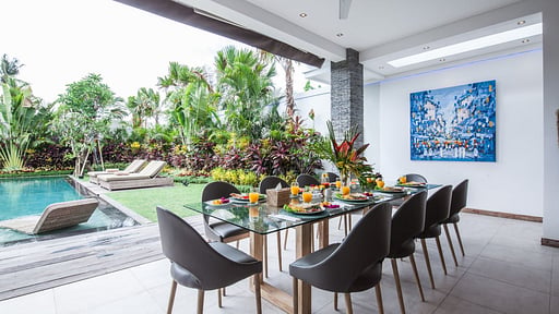 Villa Simprana Dining area