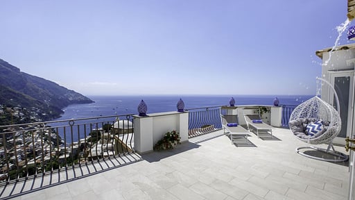 Villa Sirinyo Terrasse