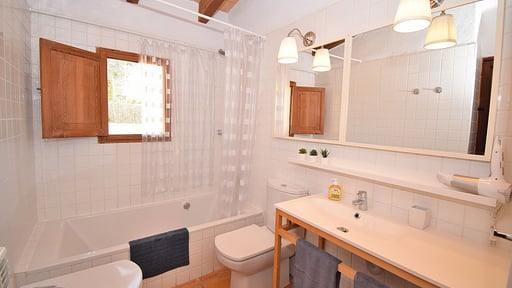 Villa Siscelis Bedroom 1