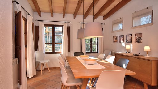 Villa Siscelis Dining area