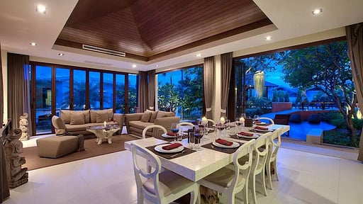 Six Hills Villa Dining area