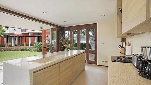 Six Hills Villa Kitchen