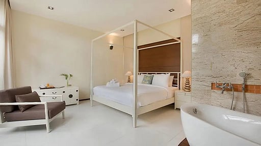 Six Hills Villa Bedroom 4