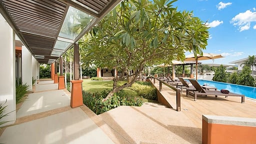 Six Hills Villa Terrace/Veranda