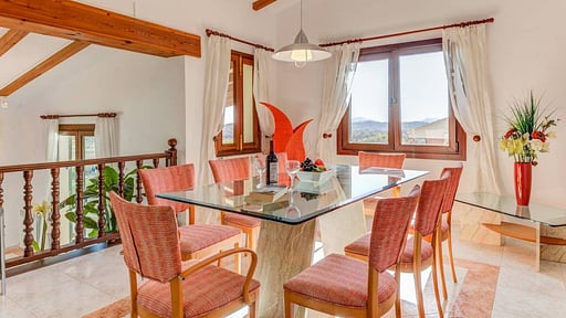 Villa Sol Naixent Dining area