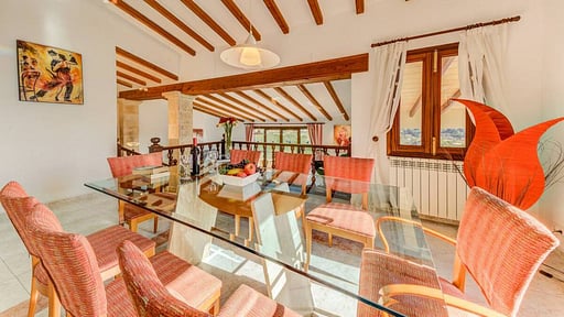 Villa Sol Naixent Dining area