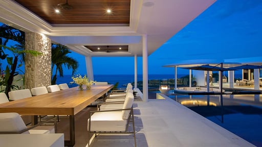 Villa Solana Dining area