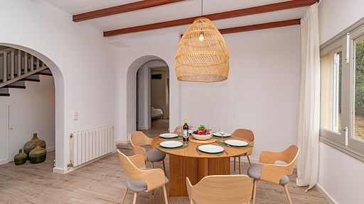 Villa Solcanada Dining area
