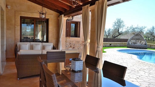 Villa Son Costa Salle à manger