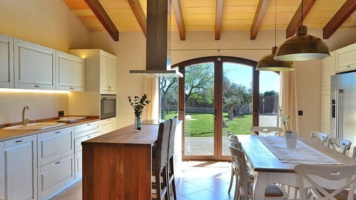 Villa Son Costa Cuisine