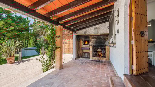 Villa Son Fe Vilaire BBQ equipment