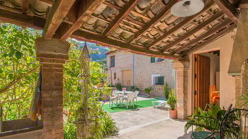 Villa Son Frontera BBQ equipment