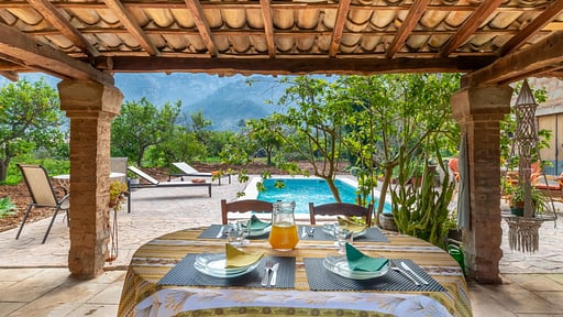 Villa Son Frontera BBQ equipment