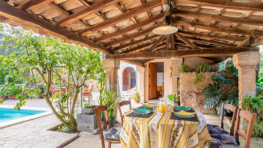 Villa Son Frontera BBQ equipment