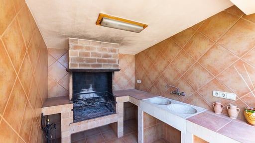 Villa Son Gili BBQ equipment