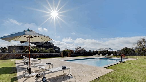 Villa Son Guinyol Swimming pool